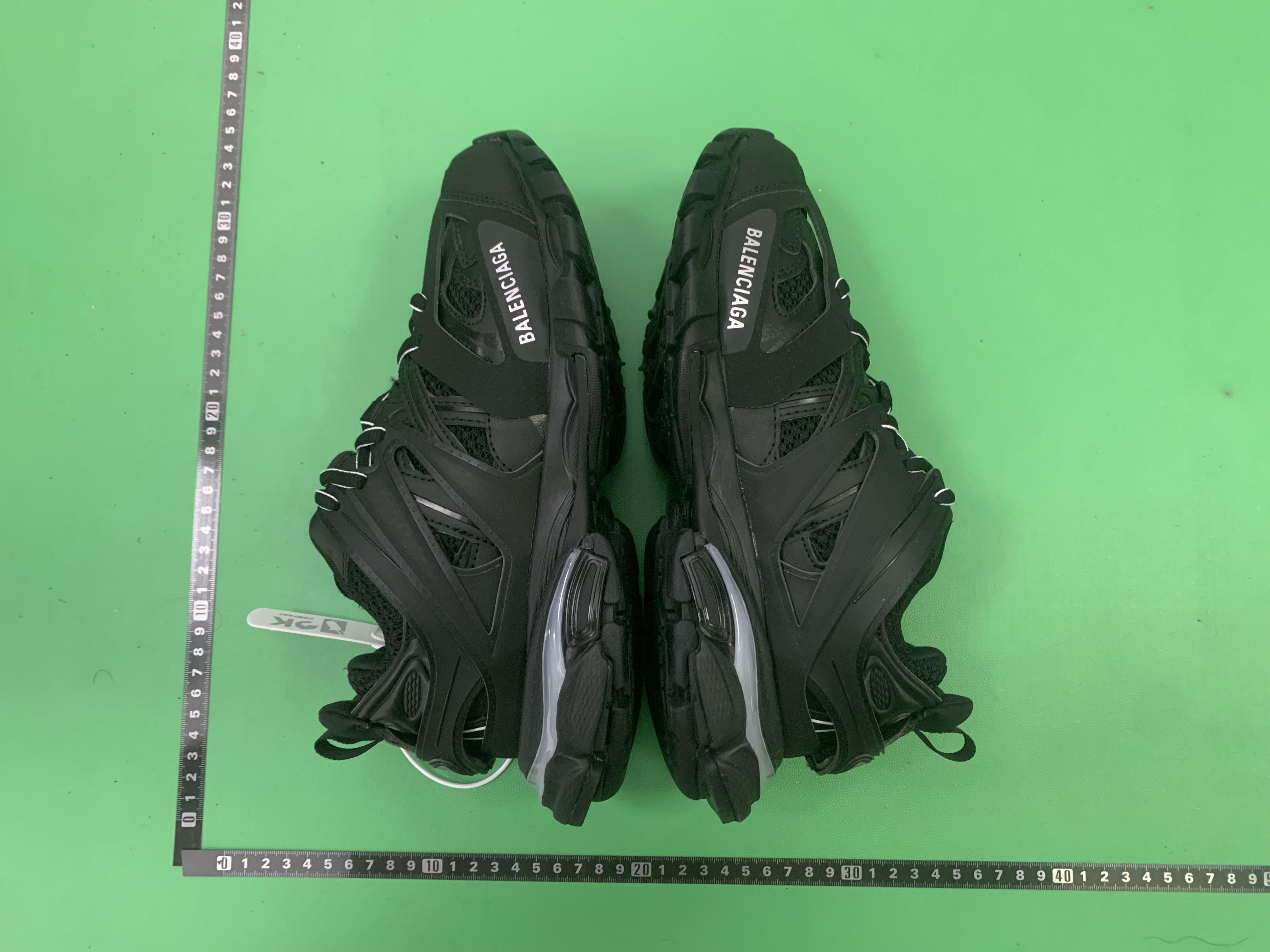 OK  Batch   Balenciaga Track  With LED -3