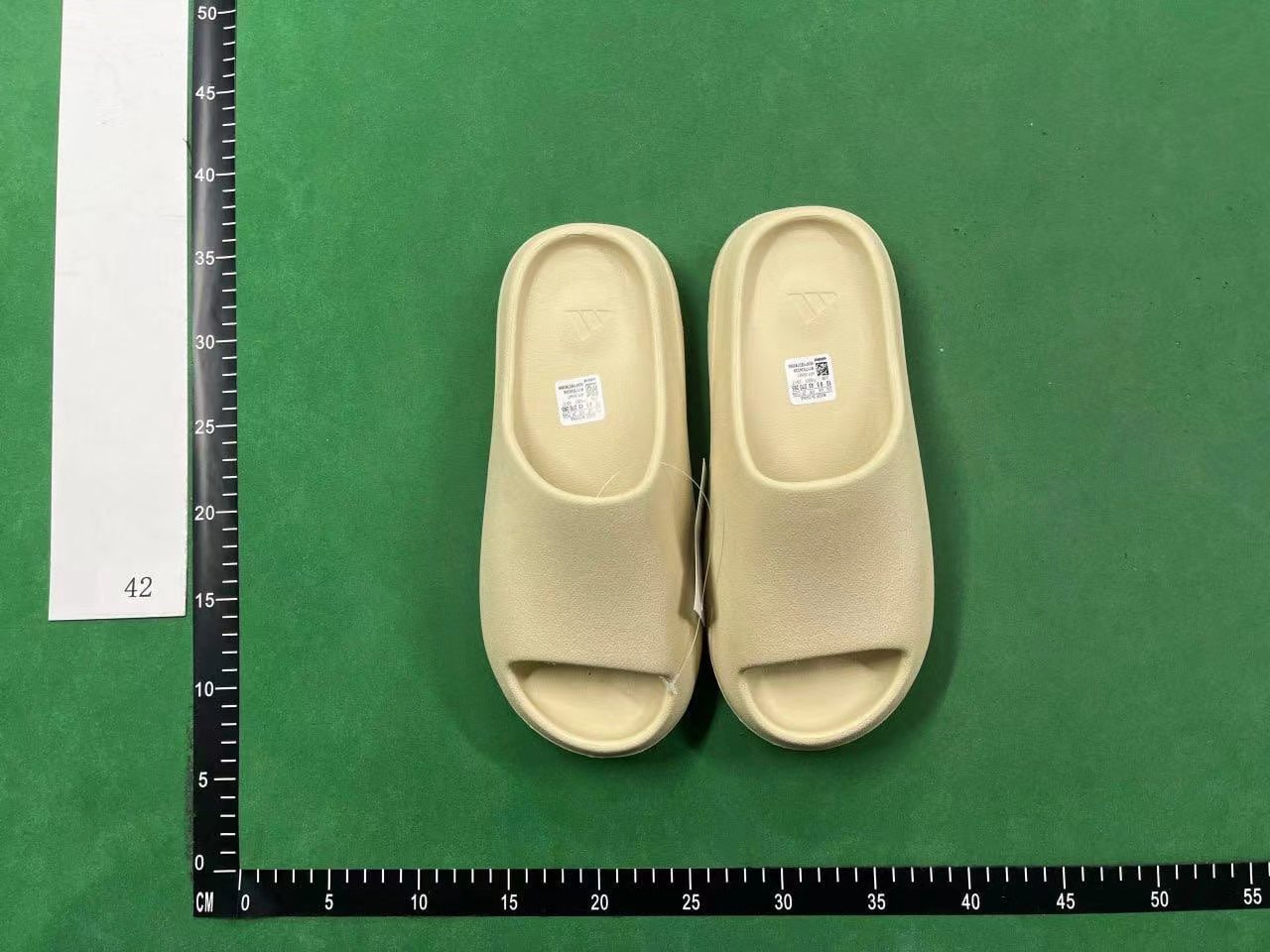 LW Batch  Adidas originals Yeezy Slide  -1