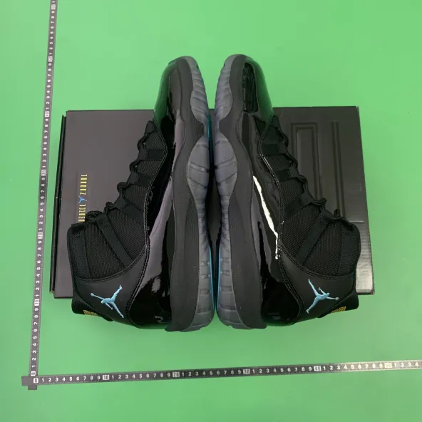 Nike Air Jordan 11 -2