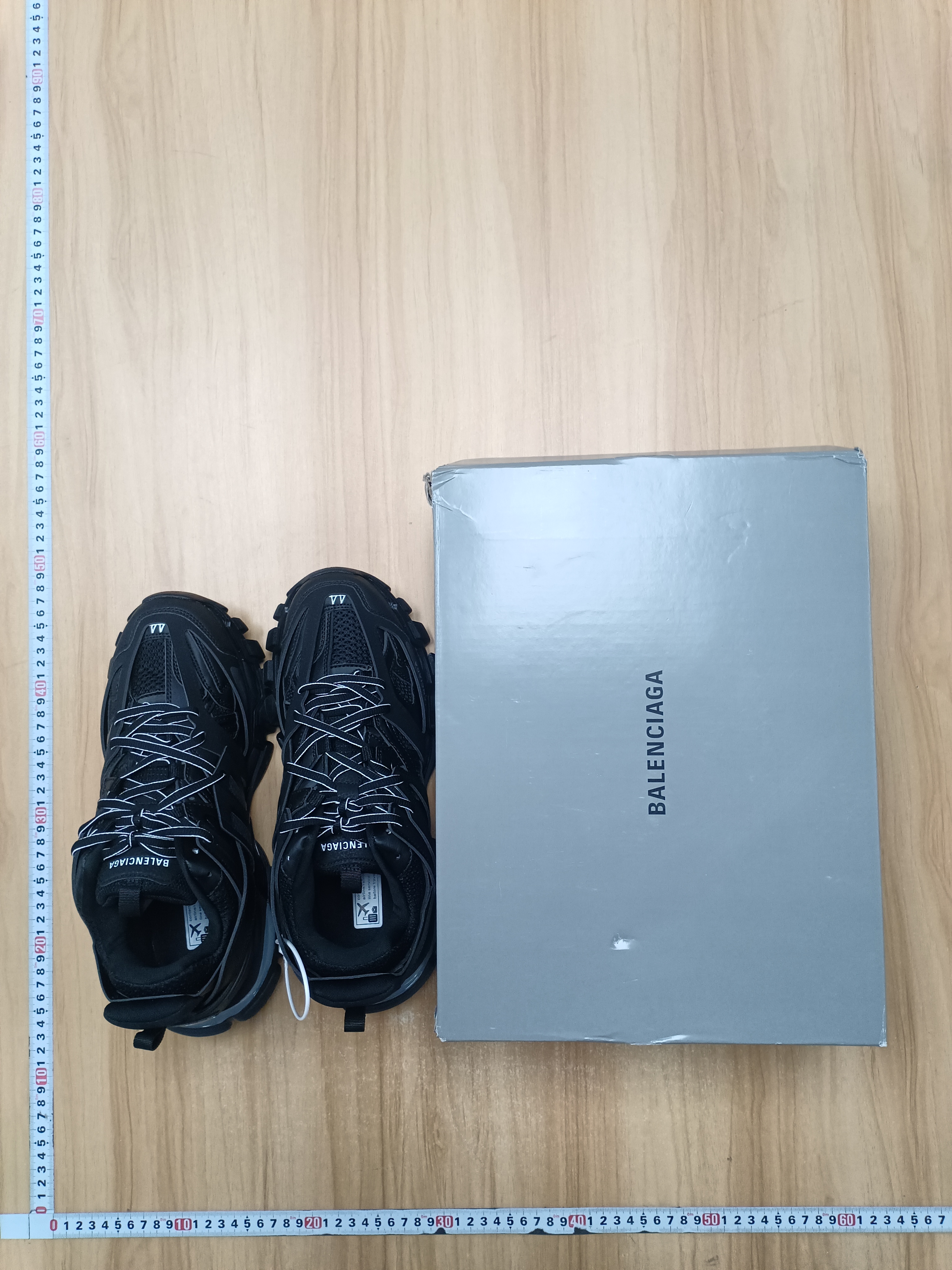 OK  Batch   Balenciaga Track -14