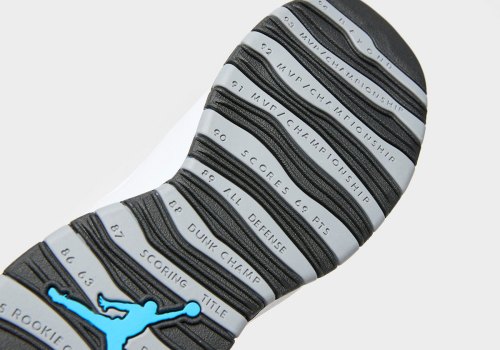 Official Retailer Images Of The Air Jordan 10 “Steel”(图4)