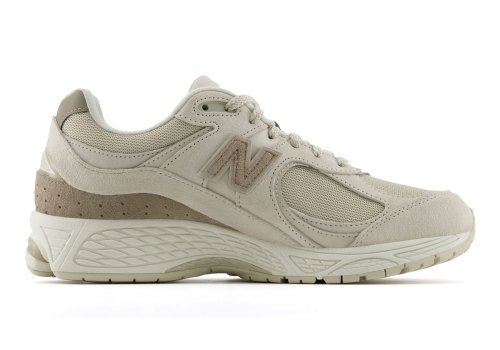 The New Balance 2002R Skips A Season With A Fall-Ready Edition(图2) The New Balance 2002R Skips A Season With A Fall-Ready Edition(图2)