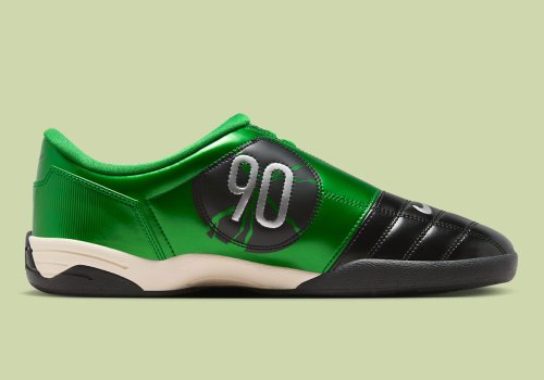 The .SWOOSH x Nike Total 90 III “Quit The Rage” Hits SNKRS On June 17th(图2)