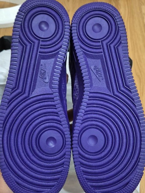 New Images Of The Kobe Bryant x Nike Air Force 1 “Court Purple”(图5)