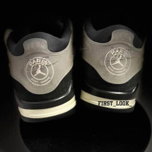 First Look At The PSG x Air Jordan 4 RM(图1)