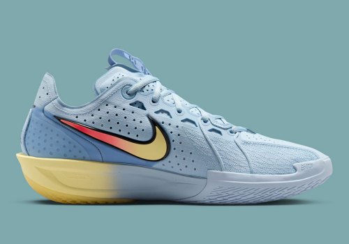 The Nike Zoom GT Cut 3 Sizes Up A “Glacier Blue” Makeover(图2)