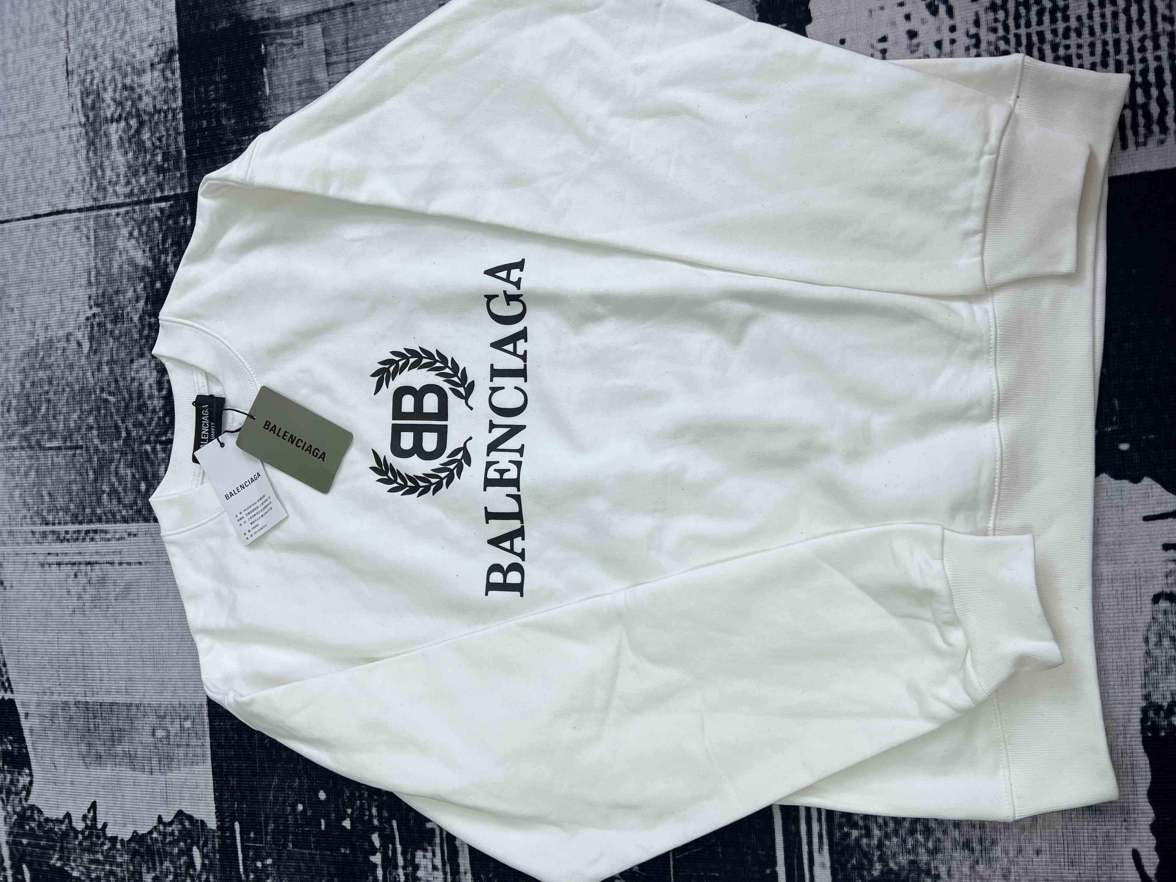 4 (2)_compressed.jpg