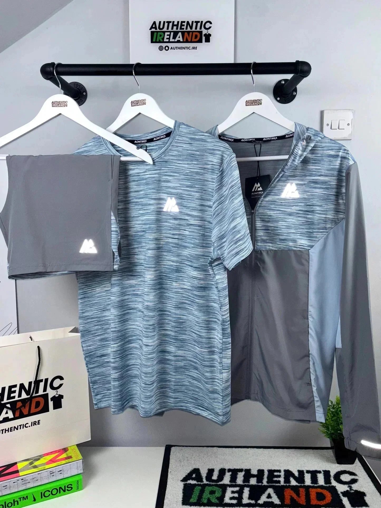 Nike Windbreaker Hoodie and Sh
